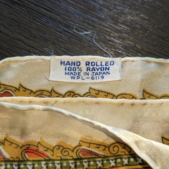 Vintage WPL 6119 Hand Rolled Scarf Wrap Made In Japan - Picture 2 of 6